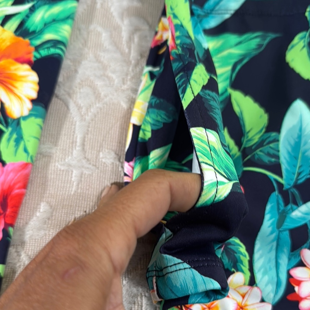 Tommy Bahama zip up Black jacket / suit cover up with Tropical Floral Design - Picture 3 of 4